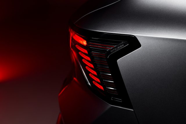 Eclipse Cross BEV